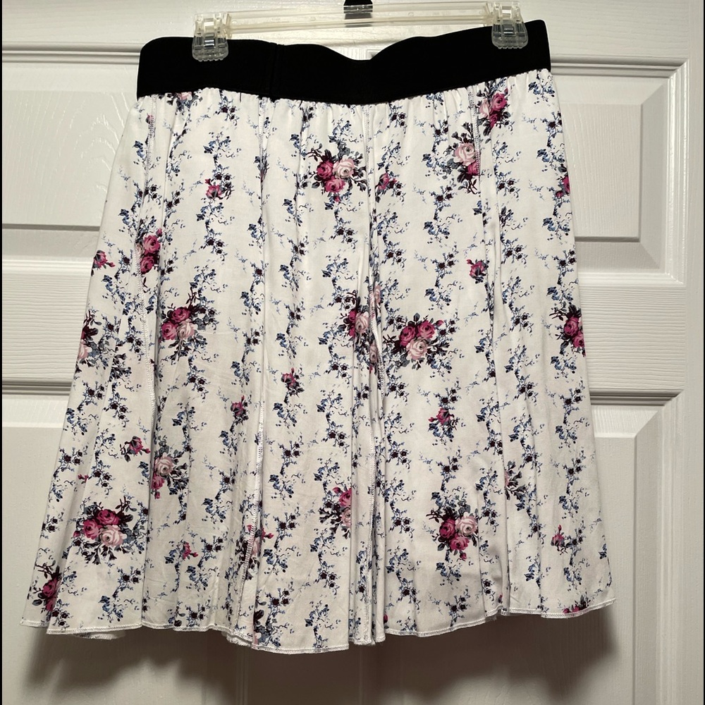 Karen Kane BoHo chic fully lined cotton skirt.